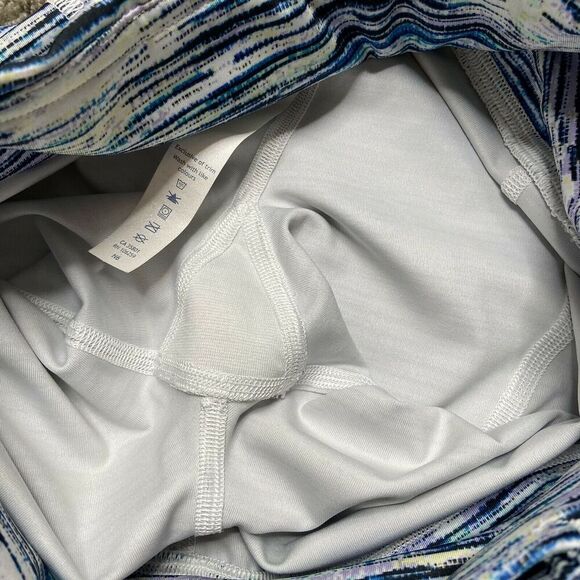 Lululemon Inspire Crop II Blurry Belle Size 2 - Picture 8 of 12